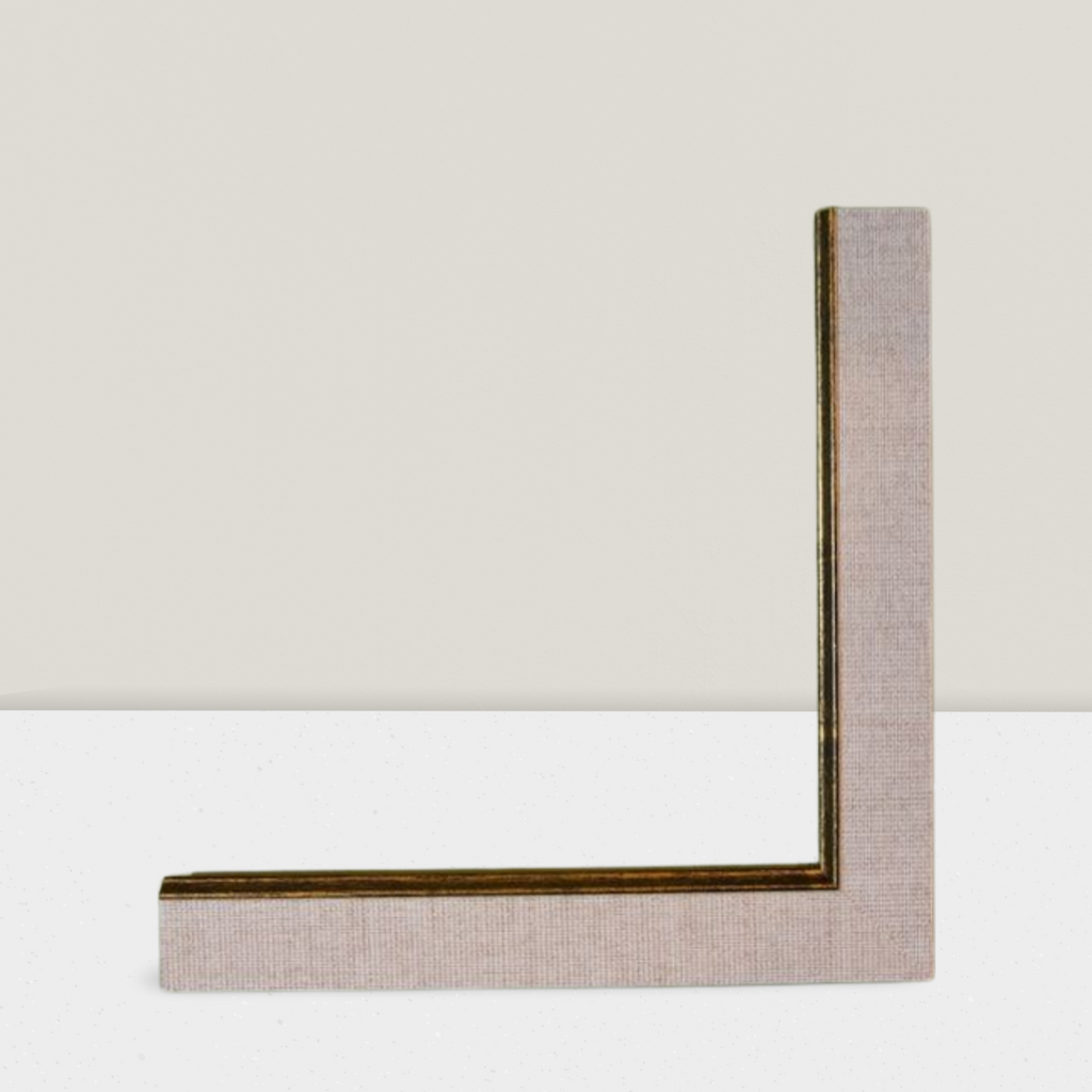 Linen-look white frame moulding - 1110B-303GX