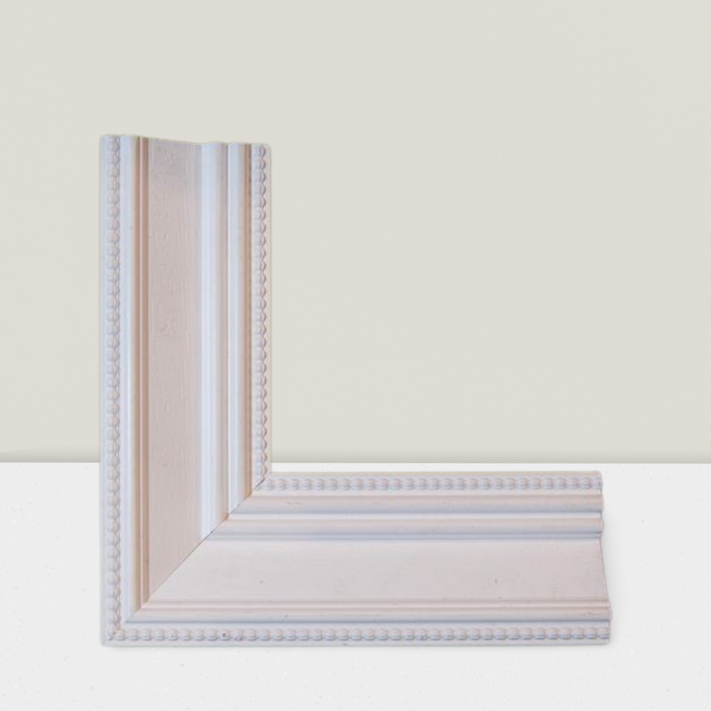 Classic white decorative frame moulding - 8338-GF140-000-BY